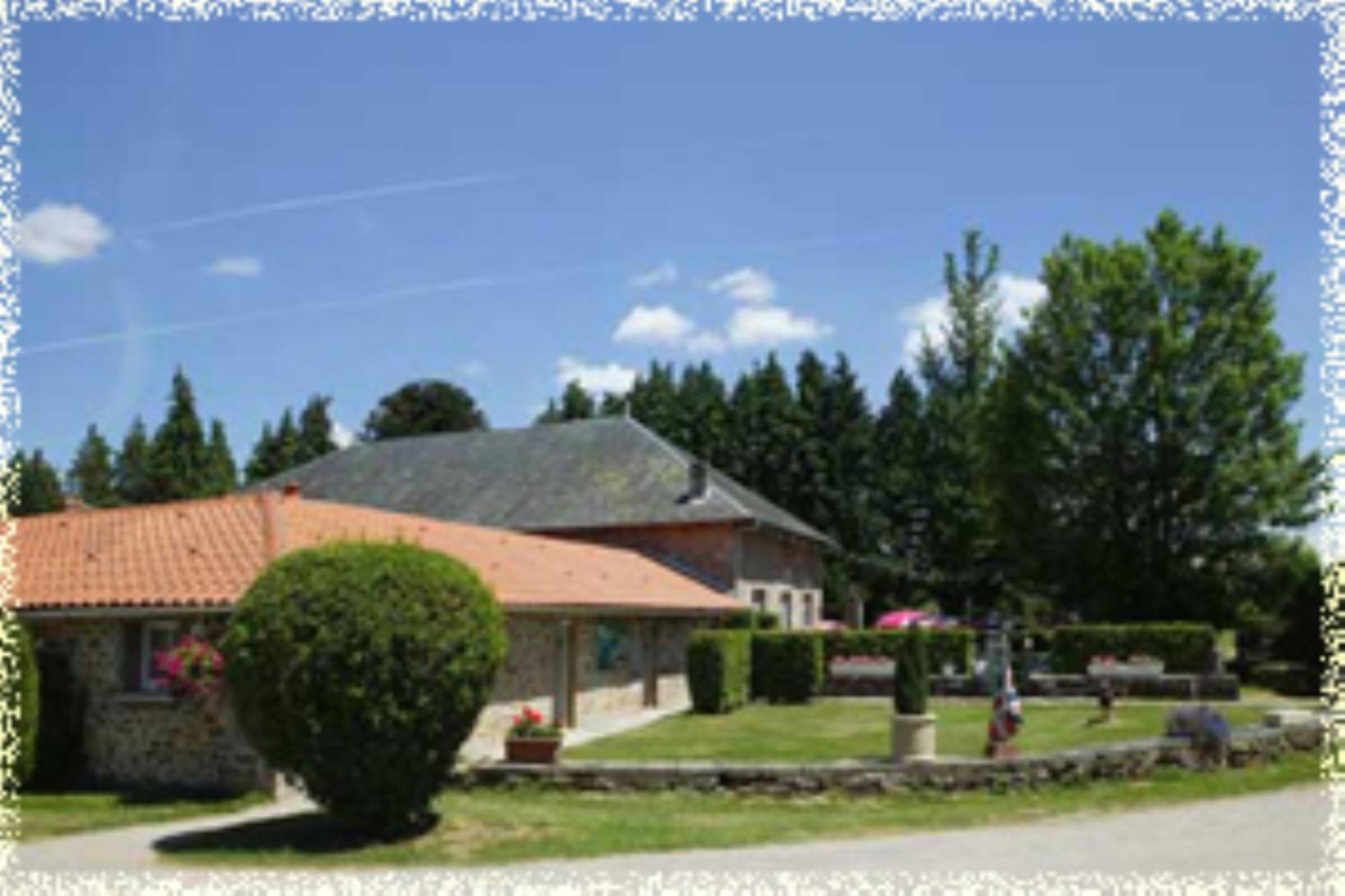 Hotellerie De Plein Air Camping Leychoisier Bonnac-la-Cote Exterior photo
